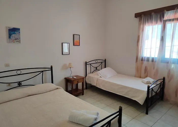 Konukevi Fotini & Dimitrios 3*